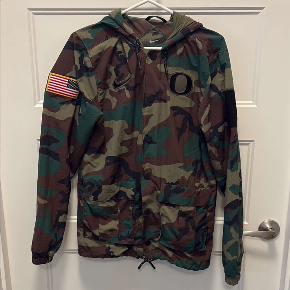 Oregon Ducks Nike Green and Brown Camo Jacket